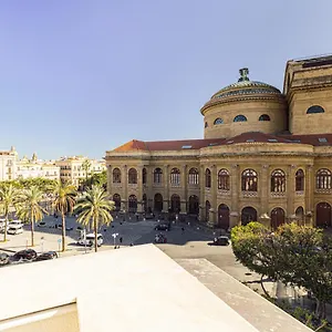 https://palermo-blu-palazzo-massimo.sicilyhotelsitaly.net